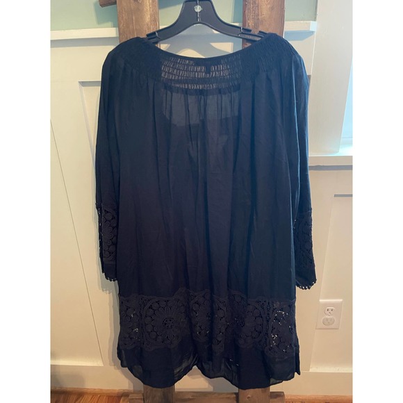 NWT Daniel Rainn black beautiful detailed crocheted woman's top - Picture 2 of 4